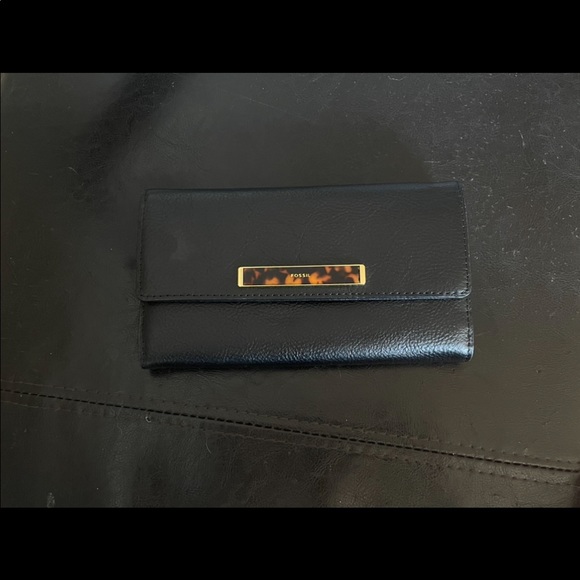 Black Fossil Clutch/wallet - Picture 2 of 4